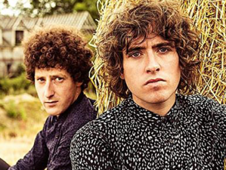 DARLING SHARE  'IT’S JUST ONE LOOK' – OFFICIAL MUSIC VIDEO - watch