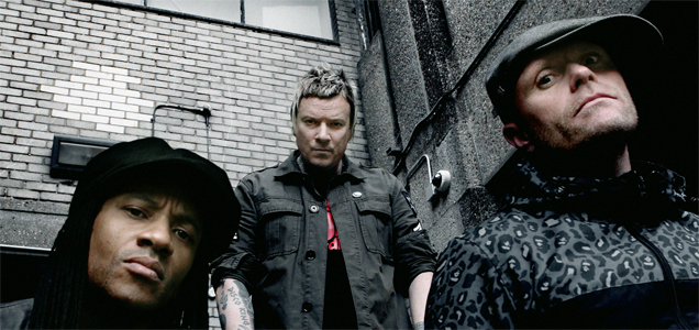 THE PRODIGY: Become first band ever to score six consecutive No.1 albums in the UK! 