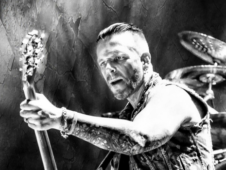 RICKY WARWICK - shares new track 'Celebrating Sinking' - Listen 