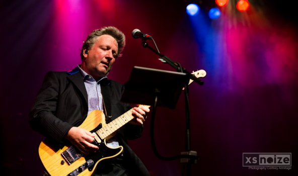 Live Review: Squeeze & The English Beat Sell Out The Paramount Theater in Huntington, NY 1