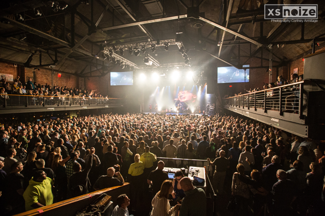 Live Review: Squeeze & The English Beat Sell Out The Paramount Theater in Huntington, NY 88 Squeeze