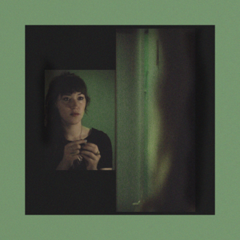 Alternative-pop songstress JOHANNA AMELIE debuts minimal-pop gem 'Lion Babe' 