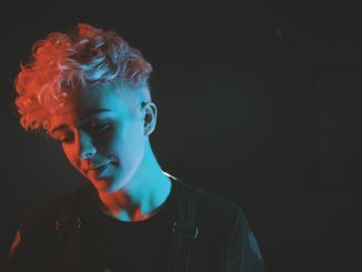 Rising Star ROE to Release Brand New Single “Wasted.Patient.Thinking.”