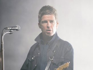NOEL GALLAGHER jokes kids are 'lucky' to have him as a dad at London Palladium gig