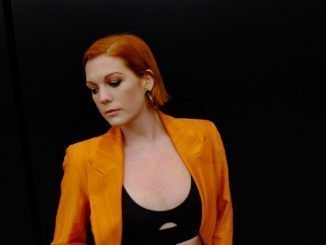 VIDEO PREMIERE: Grace Savage - shares live acoustic session of ‘Cracks’ - Watch Now