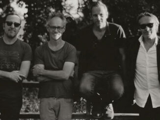 DEPARTURE LOUNGE are joined by legendary R.E.M. guitarist PETER BUCK on their new single 'Australia'