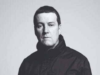 INTERVIEW: Peter Hooton (The Farm) on the 30th anniversary of Spartacus