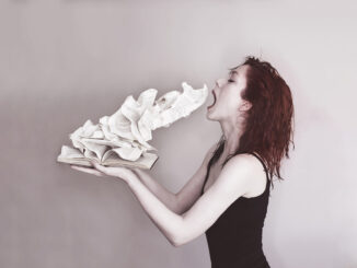 THE ANCHORESS releases ‘Show Your Face (worriedaboutsatan Remix)’