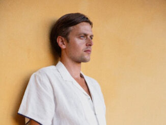 GEORGE COSBY shares new single ‘She Got It Bad’ - Listen Now