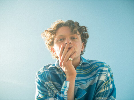 WILL LINLEY shares video for debut single ‘miss me (when you’re gone)’ 