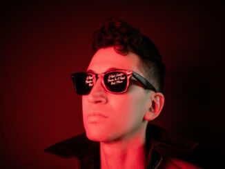 US genre-bending artist DES ROCS releases official music video for 'Imaginary Friends'